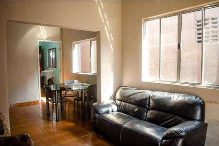 Casa para alugar com 3 quartos, 90m² em Setor Central, Goiânia