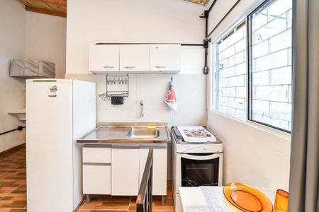 Cozinha de kitnet/studio para alugar com 1 quarto, 20m² em Sarandi, Porto Alegre