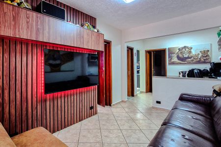 Sala de casa para alugar com 3 quartos, 130m² em Jardim Patente, São Paulo