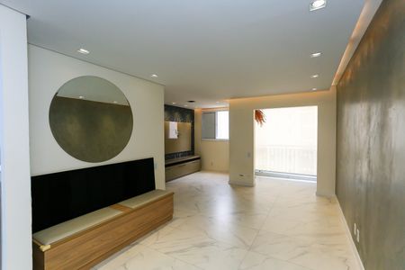 Sala de apartamento para alugar com 2 quartos, 64m² em Vila Praia, São Paulo