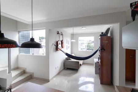 Sala de apartamento para alugar com 2 quartos, 120m² em Santa Monica, Belo Horizonte