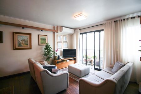 Sala de apartamento para alugar com 3 quartos, 130m² em Moema, São Paulo