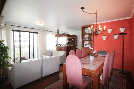 Sala de apartamento para alugar com 3 quartos, 130m² em Moema, São Paulo