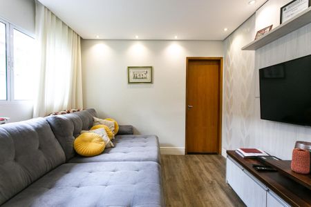 Sala de casa à venda com 3 quartos, 144m² em Vila Fernandes, São Paulo