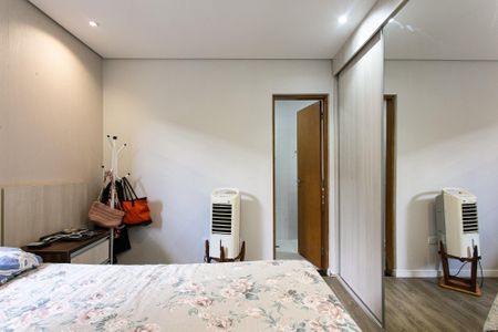 Suíte de casa à venda com 3 quartos, 144m² em Vila Fernandes, São Paulo