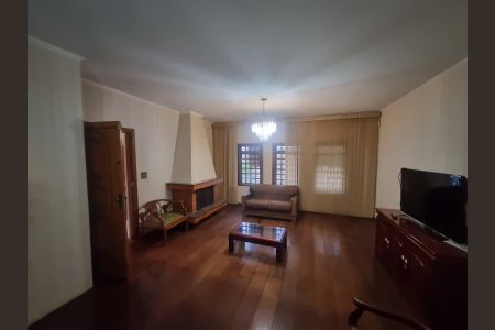 Casa para alugar com 4 quartos, 400m² em Parque Mandaqui, São Paulo