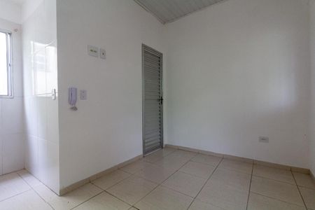 Sala, Cozinha e Área de Serviço de apartamento para alugar com 1 quarto, 28m² em Penha de França, São Paulo
