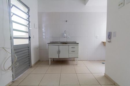 Sala, Cozinha e Área de Serviço de apartamento para alugar com 1 quarto, 28m² em Penha de França, São Paulo
