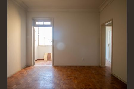 Salão de apartamento à venda com 2 quartos, 74m² em Praça da Bandeira, Rio de Janeiro