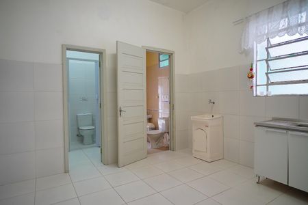 Cozinha de casa à venda com 3 quartos, 96m² em Santa Cecília, Porto Alegre