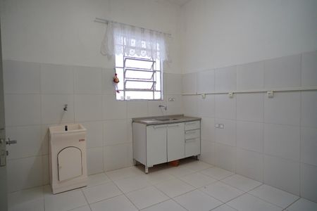 Cozinha de casa à venda com 3 quartos, 96m² em Santa Cecília, Porto Alegre