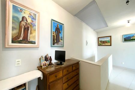 Hall da Escada de casa para alugar com 2 quartos, 408m² em Cidade Nova, Belo Horizonte