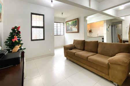Sala de casa para alugar com 2 quartos, 408m² em Cidade Nova, Belo Horizonte