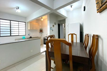 Sala de Jantar de casa para alugar com 2 quartos, 408m² em Cidade Nova, Belo Horizonte