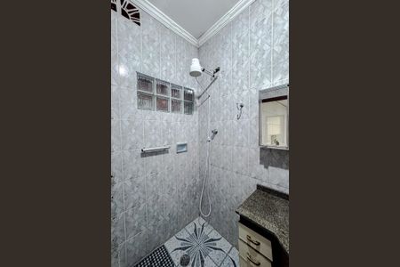 Banheiro de casa para alugar com 1 quarto, 80m² em Vila Regente Feijó, São Paulo