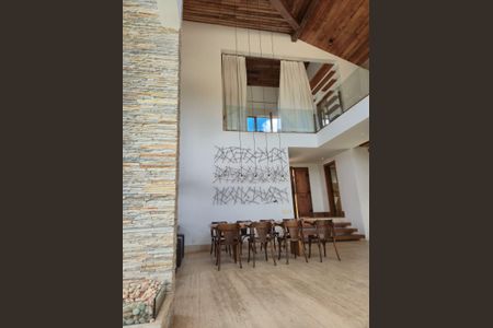 Casa de Condomínio à venda com 2 quartos, 196m² em , Nova Lima