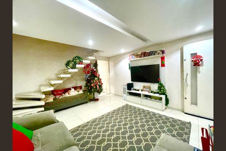 Sala de casa à venda com 3 quartos, 110m² em Vila Zamataro, Guarulhos