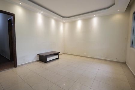 Sala de casa para alugar com 3 quartos, 200m² em Vila América, Santo André