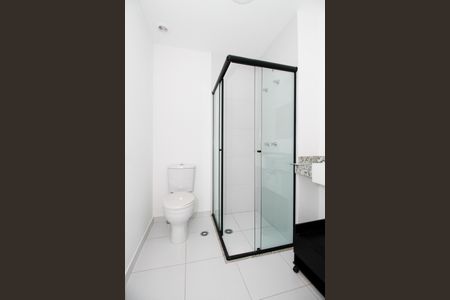 Banheiro de kitnet/studio à venda com 1 quarto, 40m² em Pinheiros, São Paulo