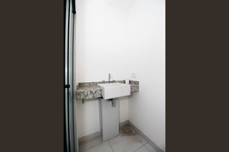 Banheiro de kitnet/studio à venda com 1 quarto, 39m² em Pinheiros, São Paulo