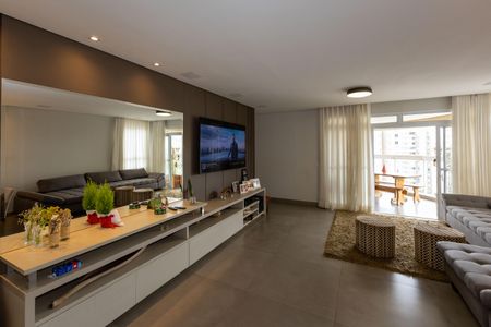 Sala de TV de apartamento à venda com 4 quartos, 164m² em Alphaville Nova Lima, Nova Lima