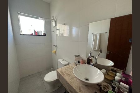Banheiro de casa à venda com 2 quartos, 105m² em Jardim Imperial, Lagoa Santa
