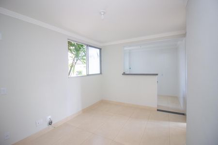 Sala de apartamento para alugar com 2 quartos, 65m² em Fonte Grande, Contagem