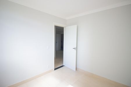 Quarto 2 de apartamento para alugar com 2 quartos, 65m² em Fonte Grande, Contagem