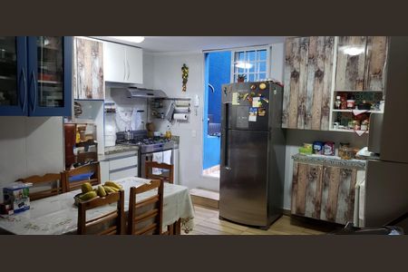 Casa à venda com 4 quartos, 530m² em Vila Fachini, São Paulo