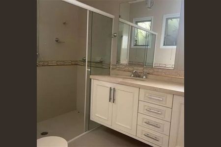 Casa à venda com 3 quartos, 300m² em Vila Elvira, São Paulo