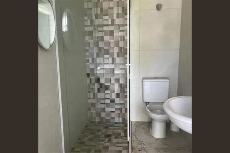 Casa à venda com 3 quartos, 300m² em Vila Elvira, São Paulo