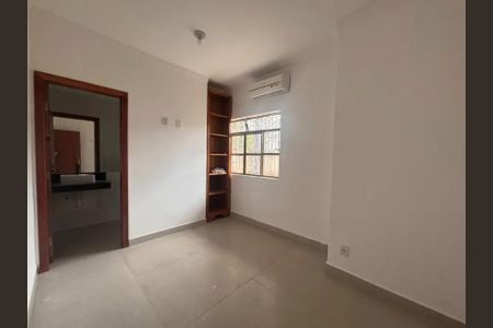 Casa para alugar com 4 quartos, 230m² em Planalto, Belo Horizonte