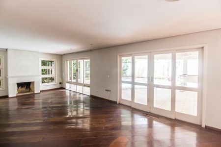 Sala de casa de condomínio para alugar com 4 quartos, 400m² em Residencial Onze (alphaville), Santana de Parnaíba