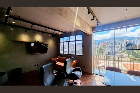 Sala de apartamento para alugar com 2 quartos, 115m² em São Pedro, Belo Horizonte
