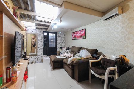 Sala de casa para alugar com 4 quartos, 70m² em Vila Jacuí, São Paulo