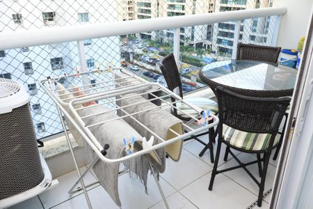 Vista da Sacada de apartamento para alugar com 2 quartos, 80m² em Alphaville I, Salvador