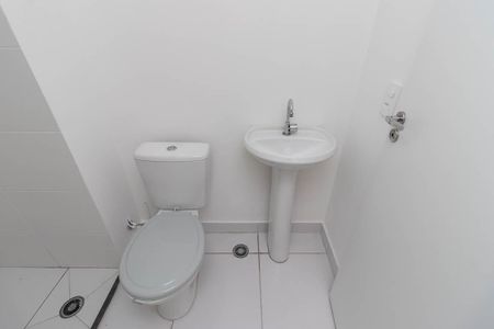 Banheiro de apartamento para alugar com 2 quartos, 50m² em Vila Maria, São Paulo