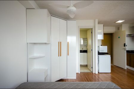 Quarto de kitnet/studio para alugar com 1 quarto, 24m² em Água Branca, São Paulo