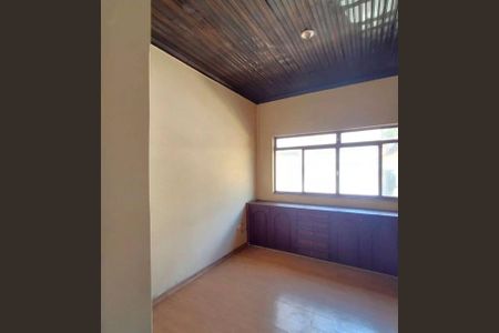 Casa à venda com 3 quartos, 271m² em Quintas, Nova Lima