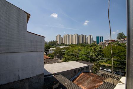 Vista Quarto 2 de casa à venda com 4 quartos, 206m² em Jardim Monte Alegre, Taboão da Serra