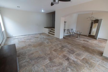 Sala de casa à venda com 4 quartos, 443m² em Vila Nogueira, Campinas