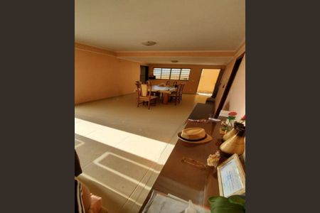 Casa à venda com 3 quartos, 308m² em Parque das Flores, Campinas