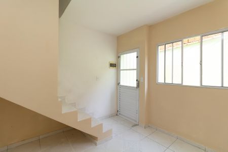 Sala de casa à venda com 2 quartos, 42m² em Parada Xv de Novembro, São Paulo