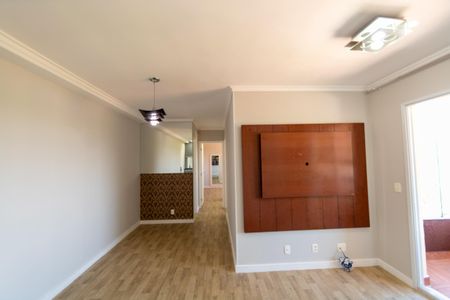 Sala de apartamento para alugar com 2 quartos, 63m² em Jardim Maria Helena, Barueri