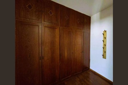 Casa para alugar com 408m², 4 quartos e 2 vagas