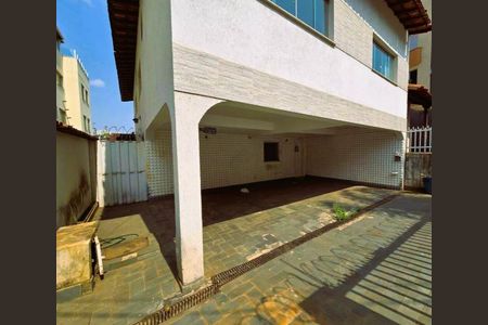 Casa para alugar com 408m², 4 quartos e 2 vagas