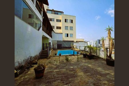 Casa para alugar com 408m², 4 quartos e 2 vagas