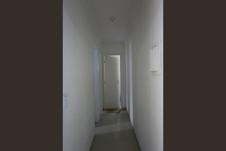 corredor de apartamento à venda com 2 quartos, 57m² em Jardim Henriqueta, São Paulo