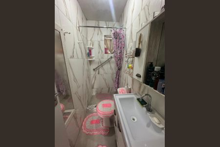 Banheiro de casa para alugar com 2 quartos, 70m² em Tatuquara, Curitiba