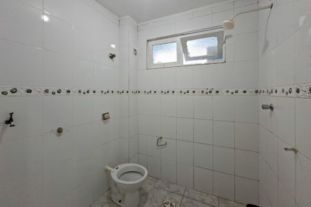 Banheiro Social de kitnet/studio para alugar com 1 quarto, 29m² em Boqueirão, Praia Grande